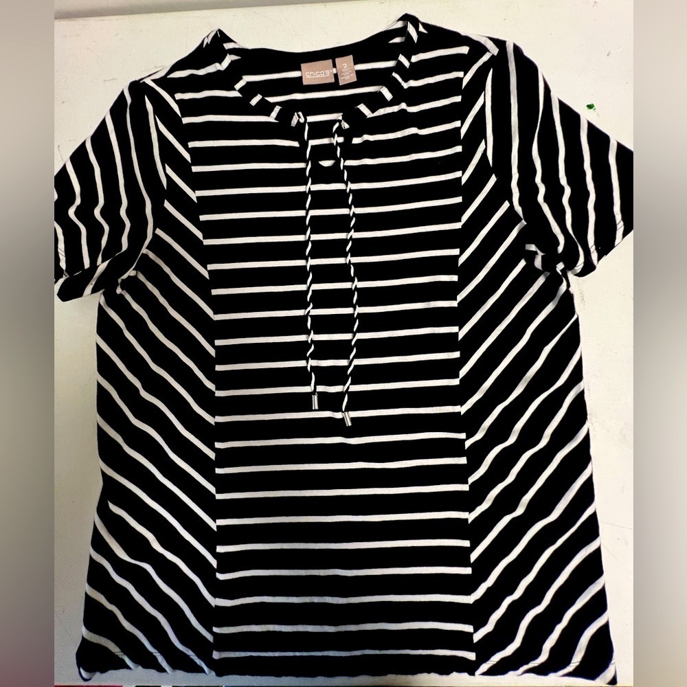 CHICO BLACK & WHITE STRIPED V NECK/TIED TOP  SIZE 2  COTTON/MODAL SHORT SLEEVE